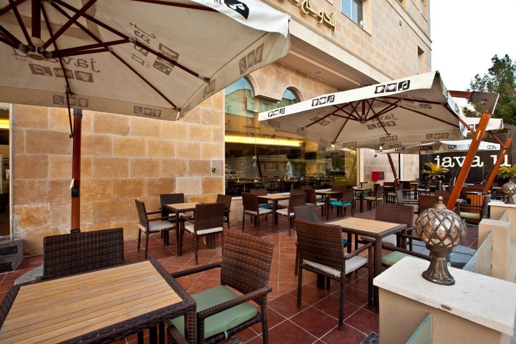 Downtown Aparthotel 4*
